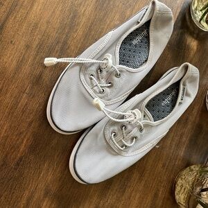 Columbia Gray Casual Sneakers